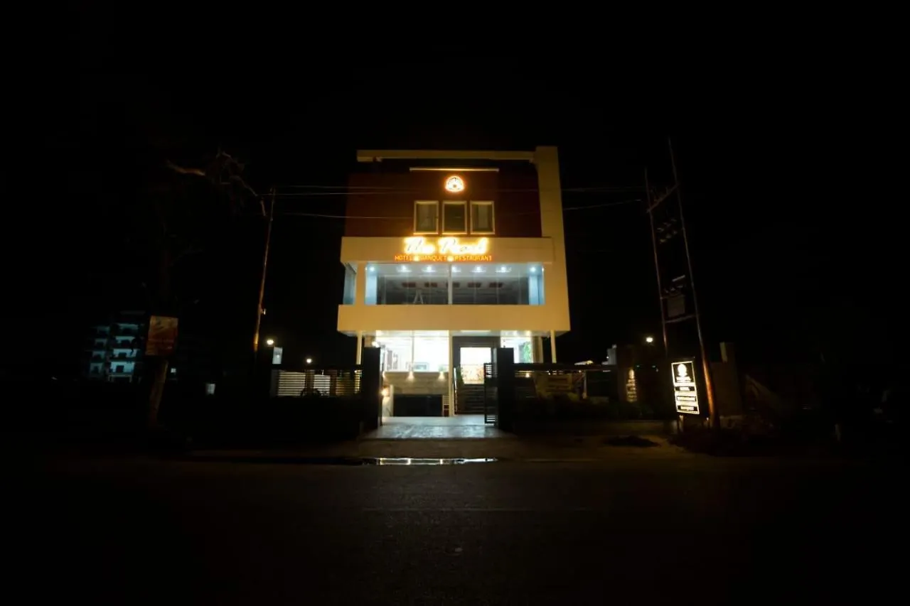 Hotel The Pearl Waranasi 3*,  Indie