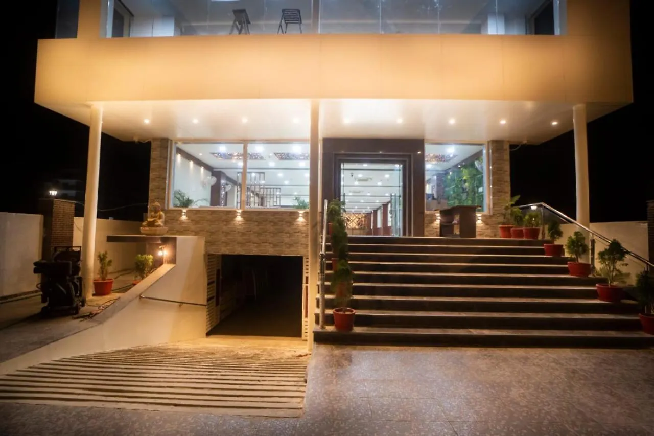 Hotel The Pearl Waranasi